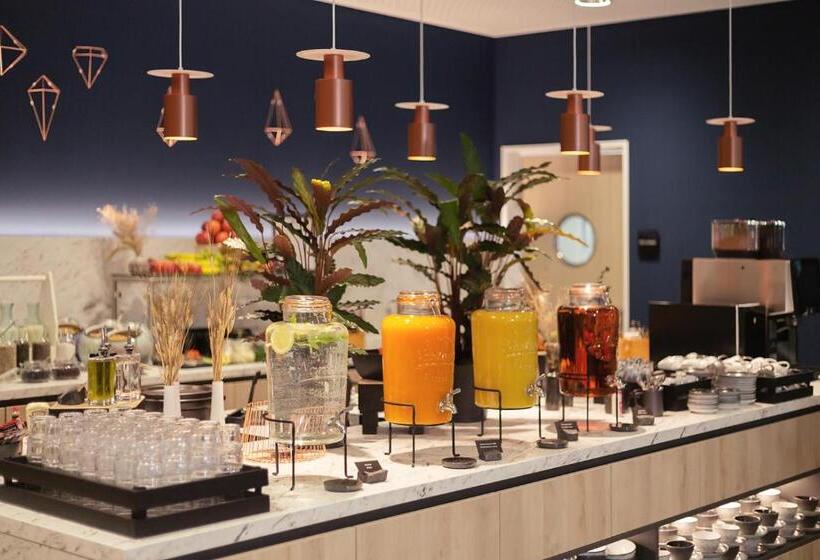 Hotelli Holiday Inn   The Niu, Kettle Stuttgart Vaihingen, An Ihg