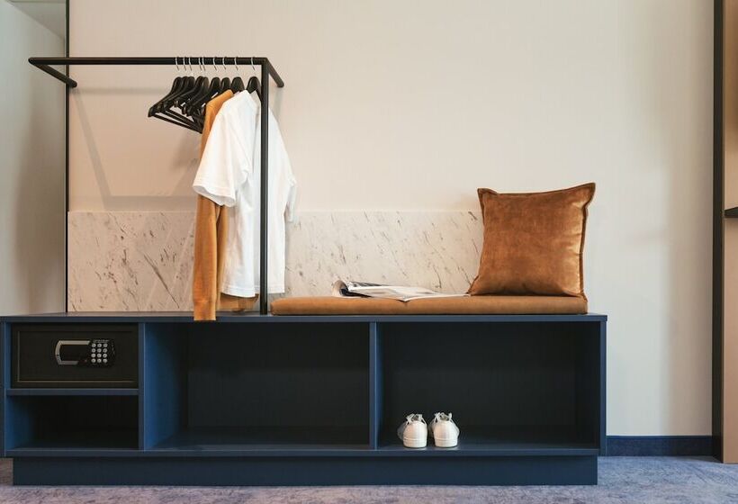 Hotelli Holiday Inn   The Niu, Kettle Stuttgart Vaihingen, An Ihg