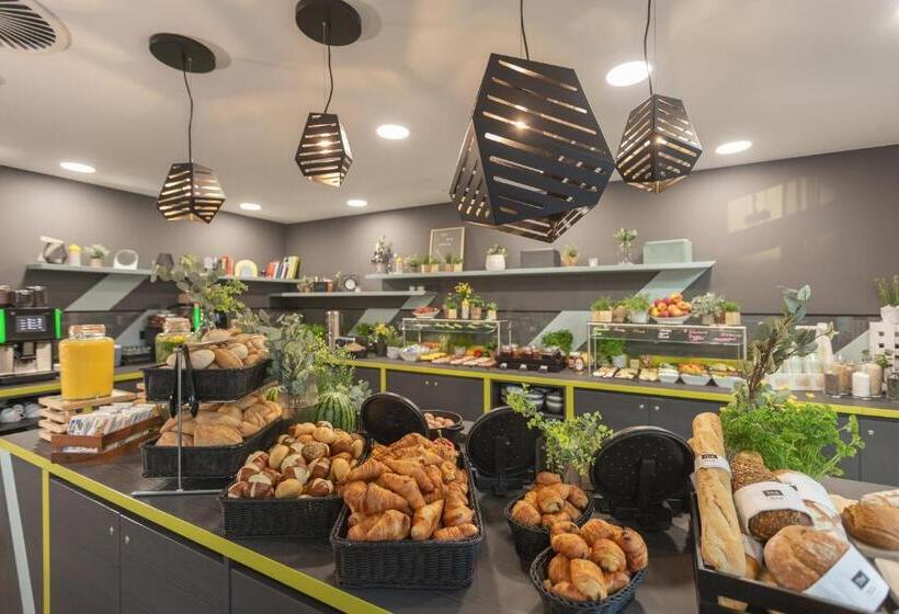 호텔 Holiday Inn   The Niu, Seven Dusseldorf Ost, An Ihg