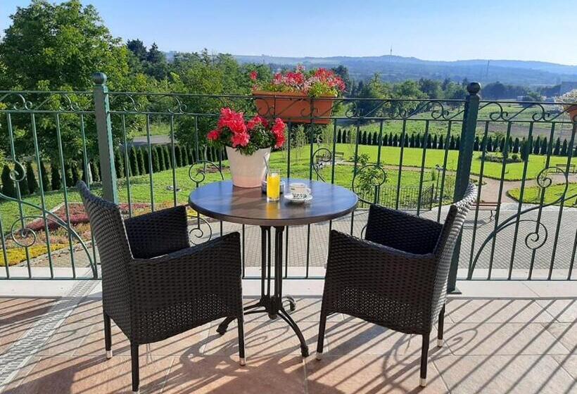 בית מלון כפרי Villa Della Rosa