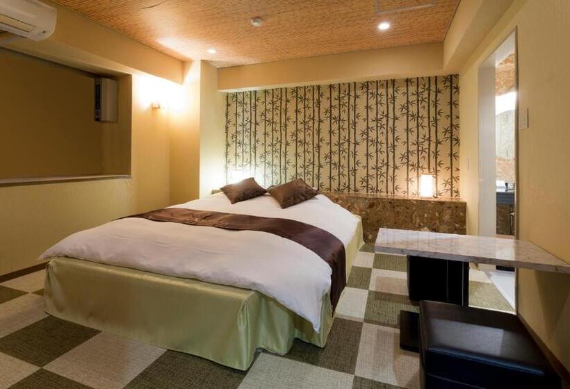 בית מלון כפרי Xenia Mikumo