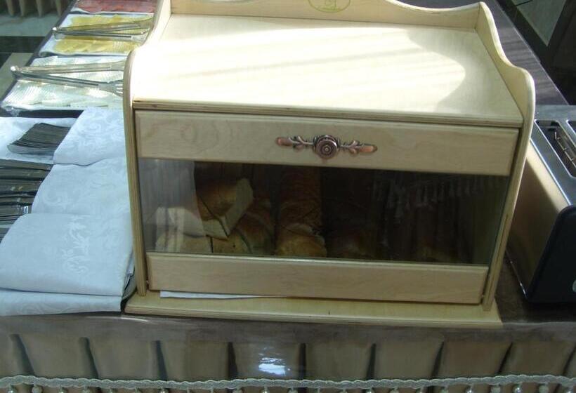 Marhabo Hotel Palace