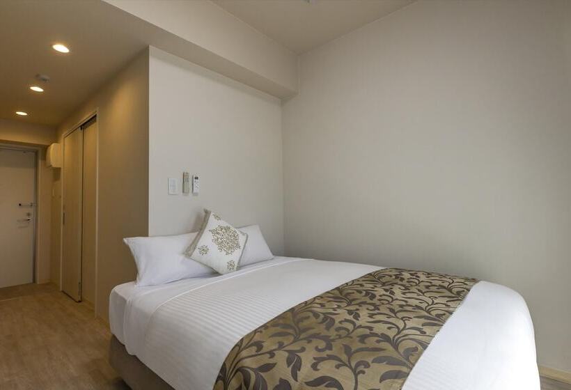 Mr.kinjo In Nishizato Miyakojima