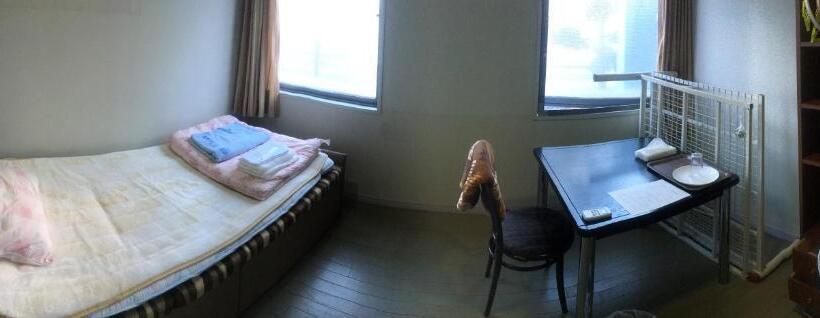 Narita Airport Samurai Hostel