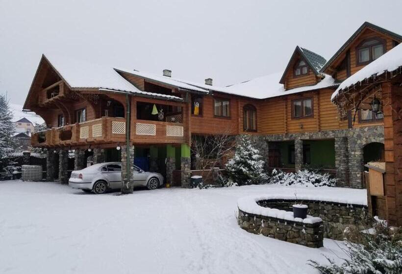 پانسیون у ірини