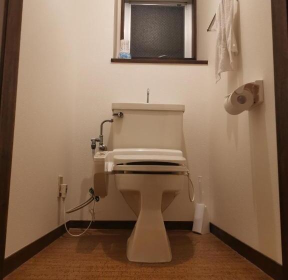 פנסיון 泊まれる図書館 寄処  Yosuga