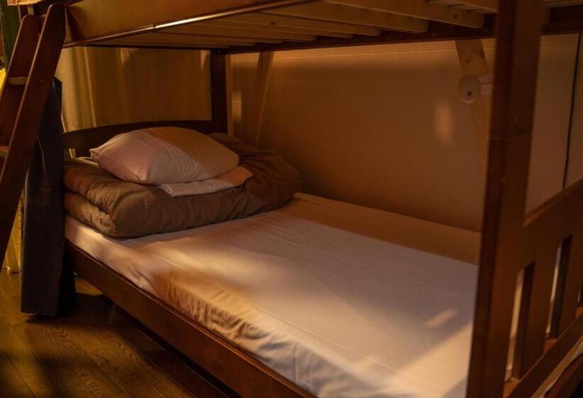 פנסיון 泊まれる図書館 寄処  Yosuga