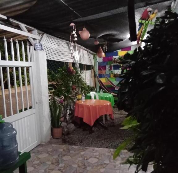 ペンション Posada Green Sea San Luis