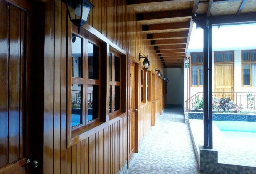 بنسيون Hostal La Maison Canadiense