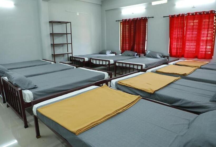 بنسيون Kailasa Stays