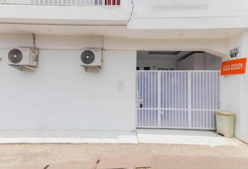 Пансион Koolkost Syariah Near Bintaro Jaya Xchange