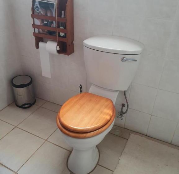 بنسيون Lord Fraser Guest House