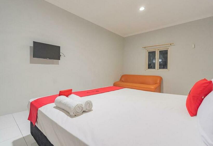 پانسیون Reddoorz Plus At Bukit Cinta Street Balikpapan