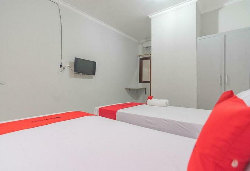 펜션 Reddoorz Plus At Bukit Cinta Street Balikpapan