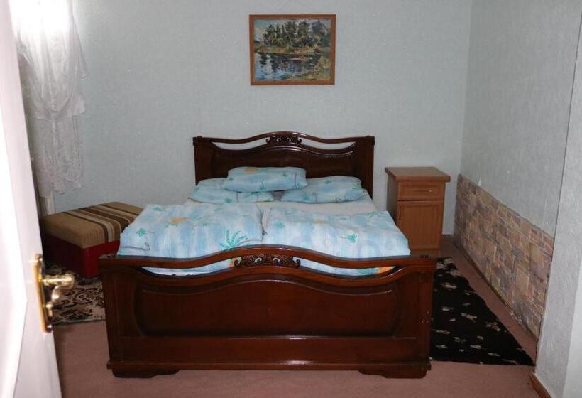 بنسيون Tezh Ler у тани