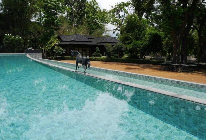 Phumontra Resort Nakhon Nayok