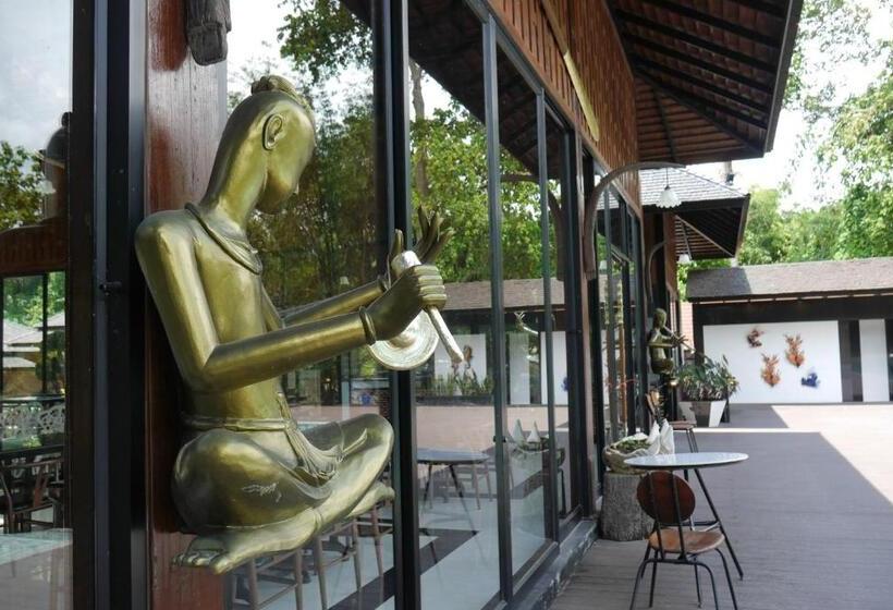 Phumontra Resort Nakhon Nayok