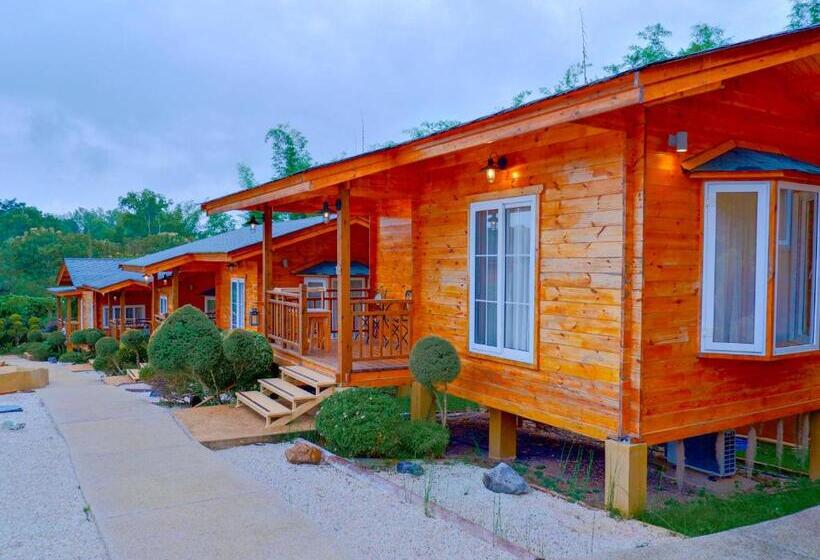 Soundless Resort