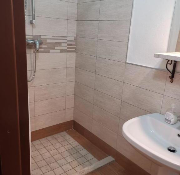 ユースホステル Locanda Zanzarina D Oro Nel Parco Oglio Sud