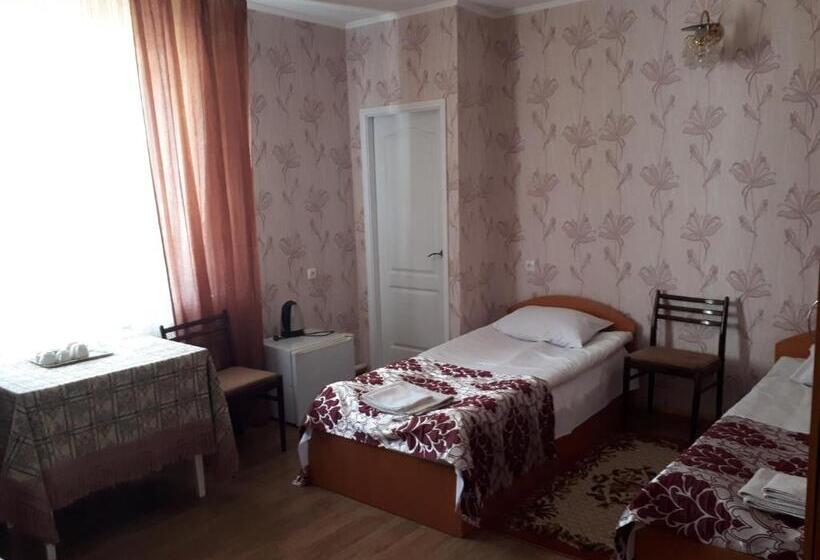 هاستل Gostynnyi Dvir