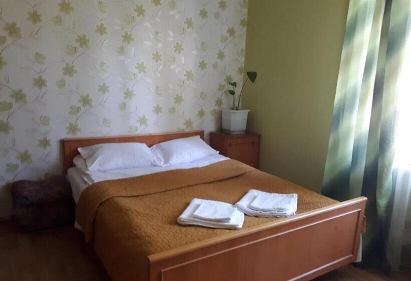 هاستل Gostynnyi Dvir