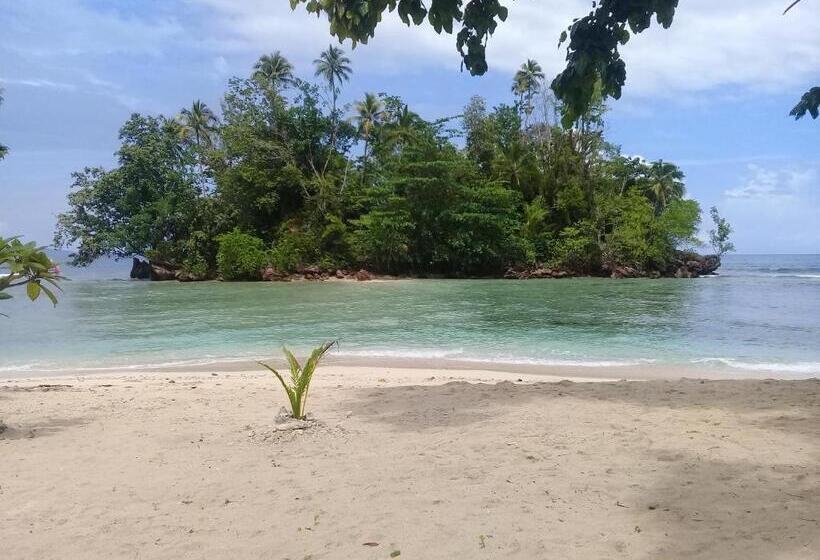 호스텔 Nusa Nalan Beach Resort