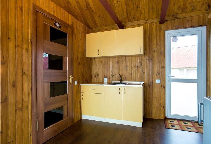 هاستل Pina Colada