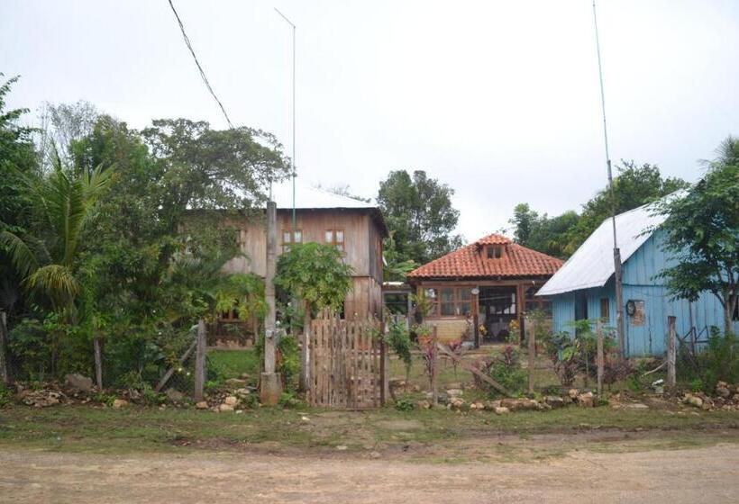 فندق صغير Posada Los Reyecitos