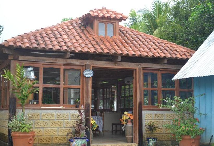 ユースホステル Posada Los Reyecitos