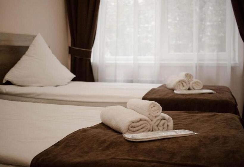 فندق صغير Seven