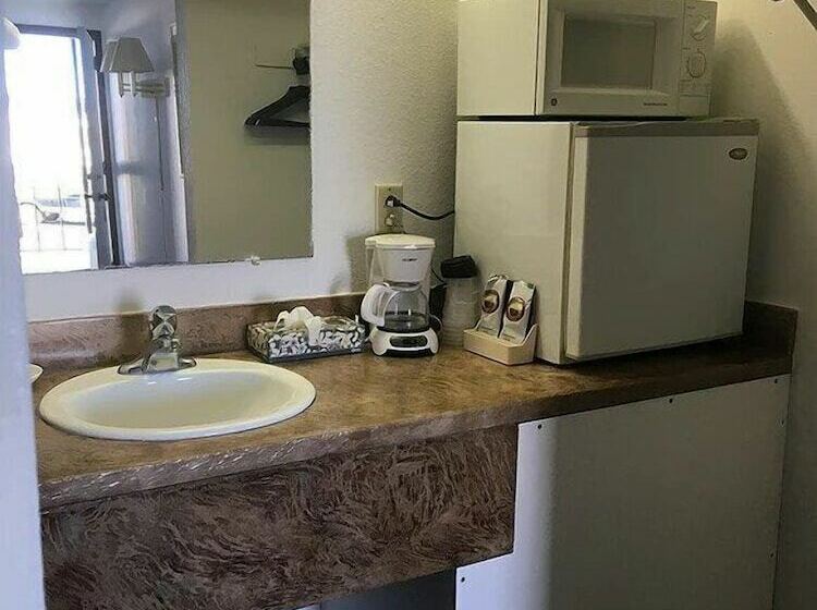 فندق صغير Sunset Inn