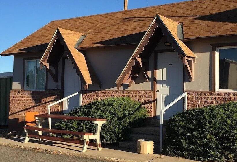 فندق صغير Sunset Inn