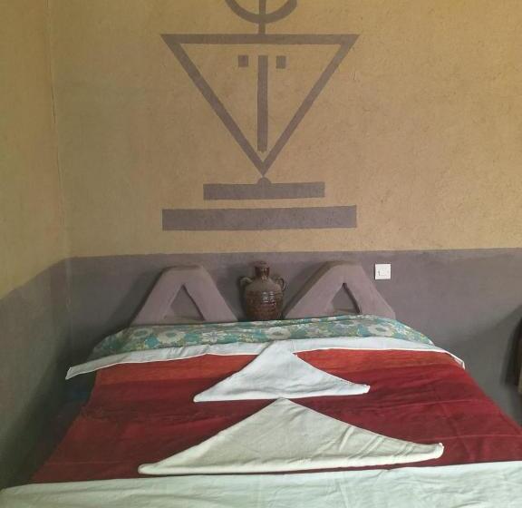 هاستل Tazoult Ouzina