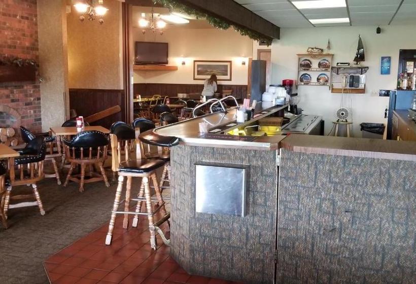 Alexander House Motel