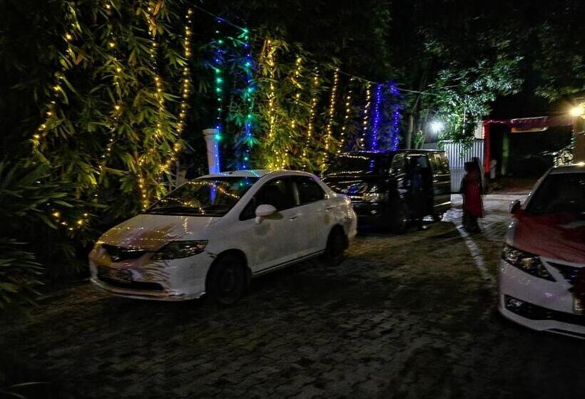 Avanya Hotel And Reception Hall