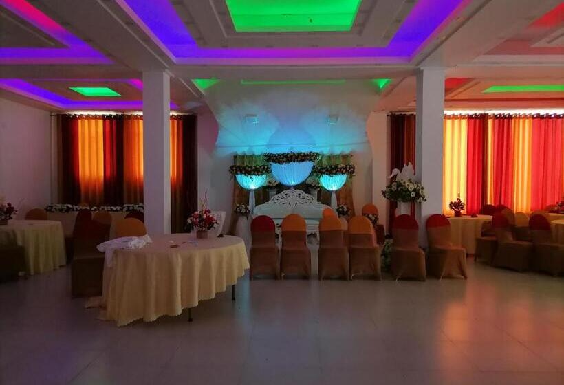 Avanya Hotel And Reception Hall