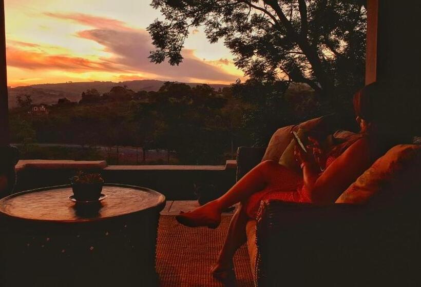 مبيت وإفطار Cavalo Guesthouse & Equestrian Estate