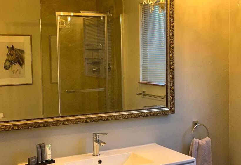 مبيت وإفطار Cavalo Guesthouse & Equestrian Estate