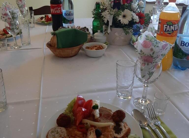 住宿加早餐  Panorama Cehu Silvaniei