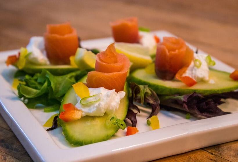 ベッドアンドブレックファースト River House Inn