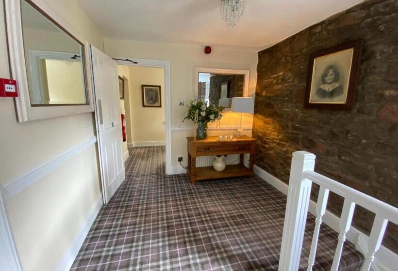 Bed and Breakfast Rooms At The Usk