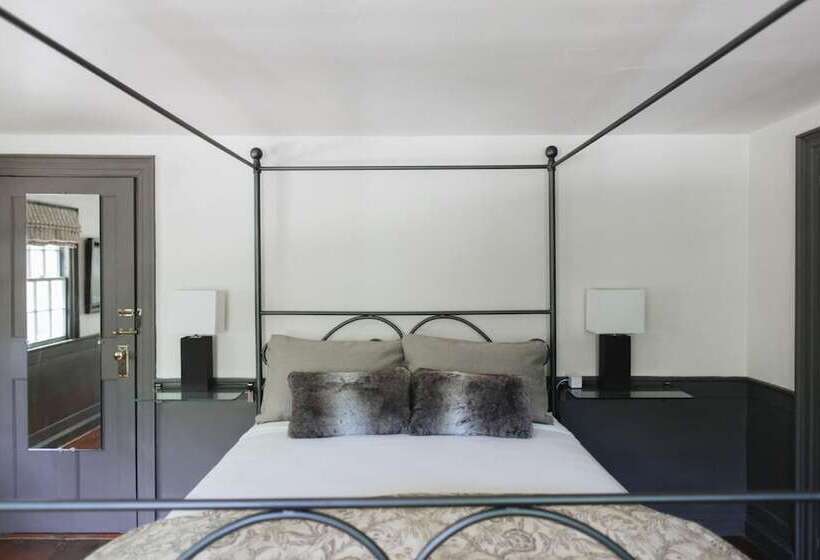 Bed and Breakfast The Squire Tarbox Inn