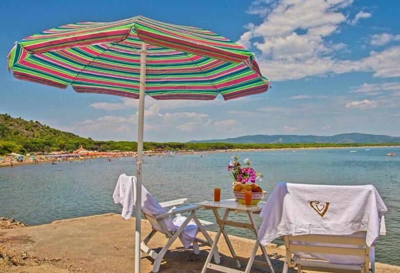 مبيت وإفطار Villa Valdroni