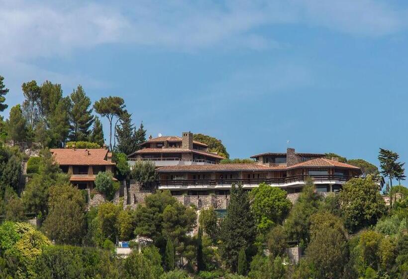 مبيت وإفطار Villa Valdroni