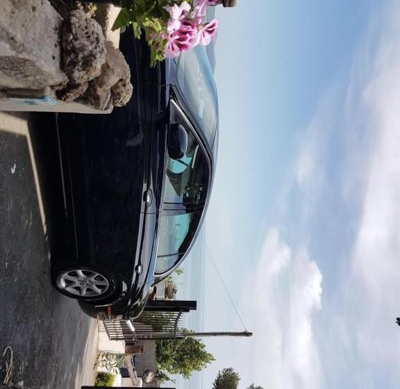 مبيت وإفطار Villa Valdroni