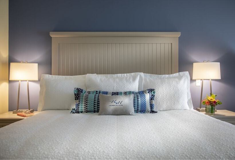 Chautauqua Harbor Hotel   Jamestown