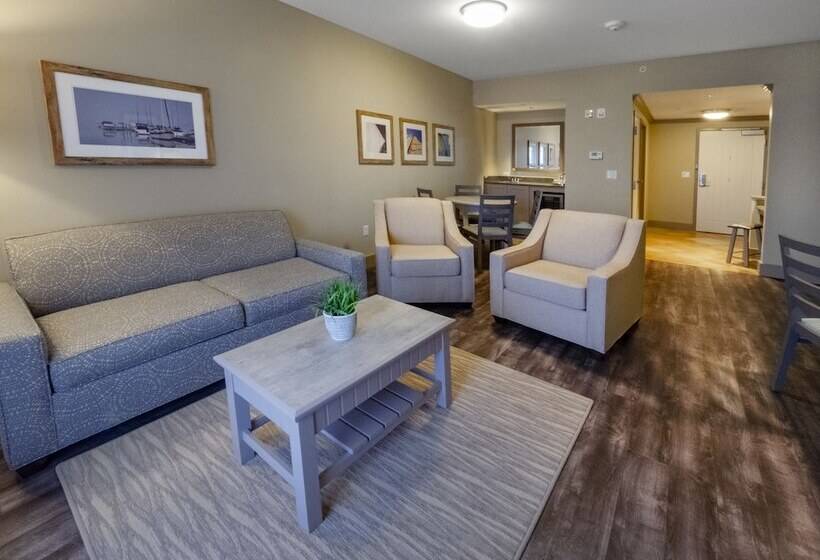 Chautauqua Harbor Hotel   Jamestown