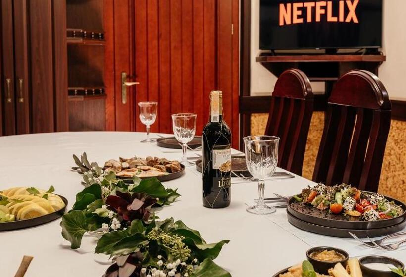 هتل готельна ресторація україночка