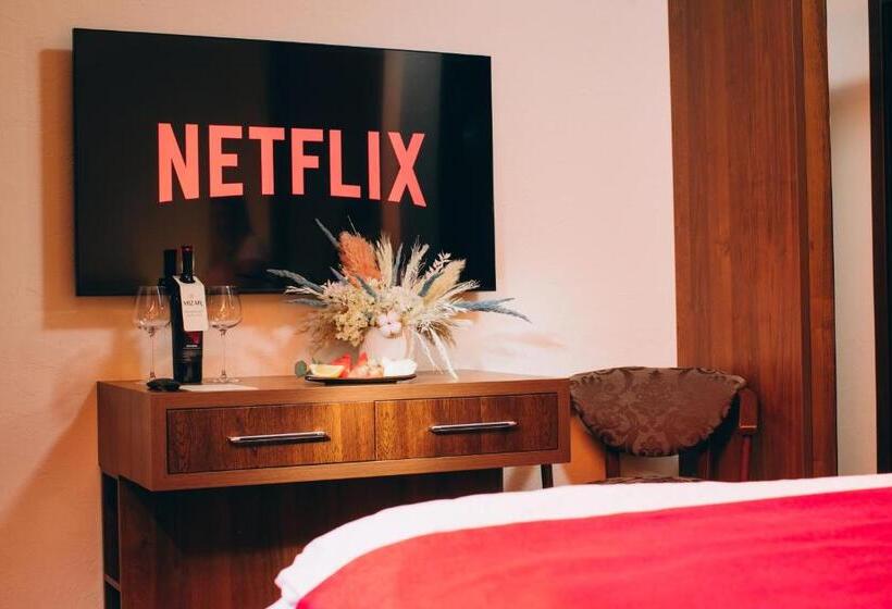 هتل готельна ресторація україночка