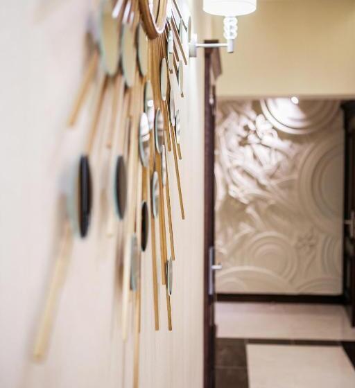 فندق родичі